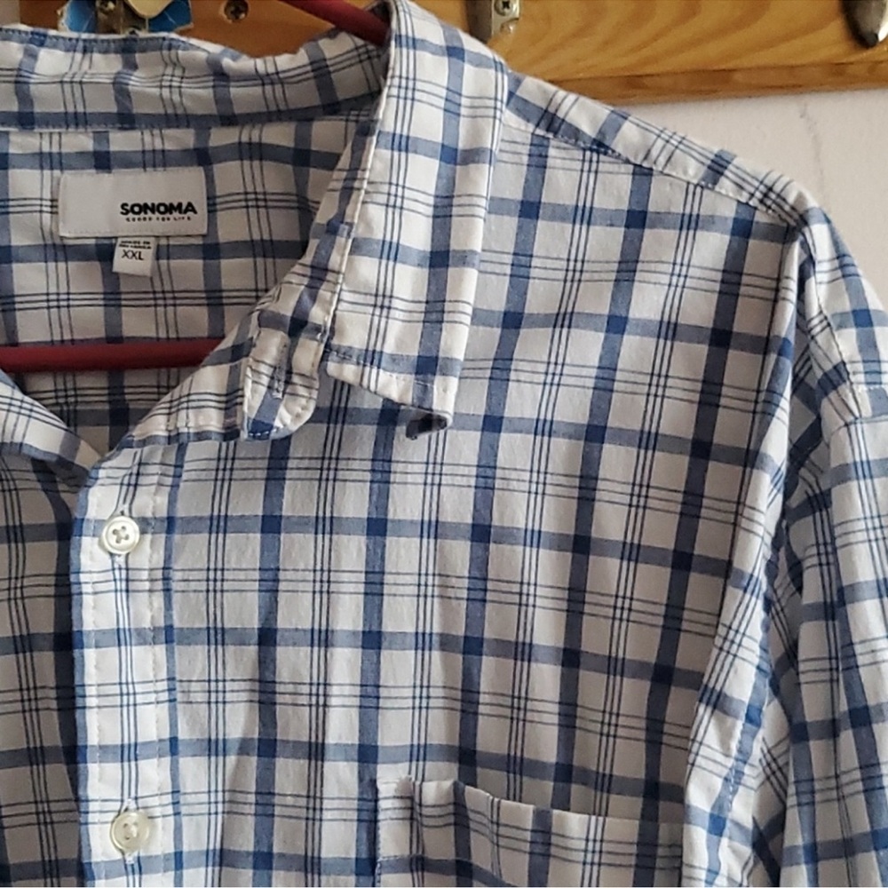 Sonoma White and Blue Checkered Men's Shirt